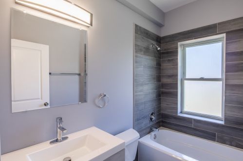 644 115 St, Chicago IL 60655-2806 exterior