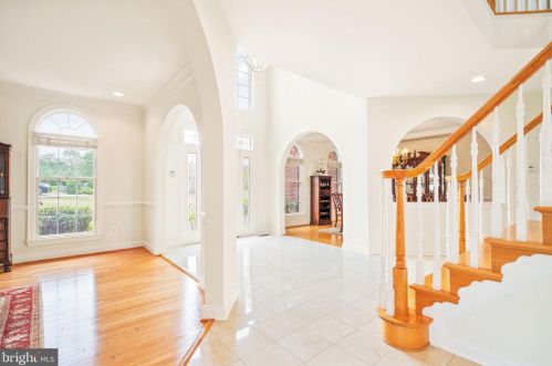 17675 Tobermory Pl, Leesburg VA 20175-7053 exterior