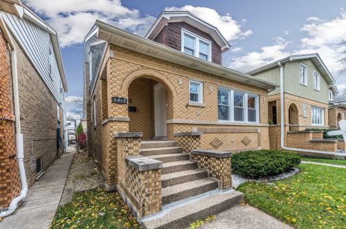 6417 New England Ave, Chicago, IL 60631-1738