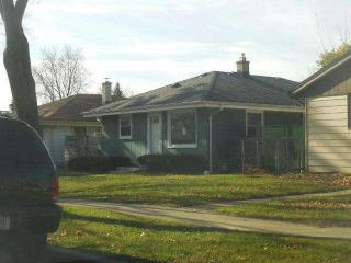 5753 95, Milwaukee WI  53225-2611 exterior