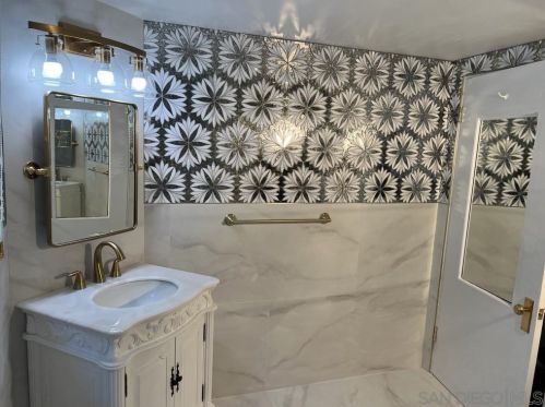 936 Adella Ave, San Diego CA  92118-2621 exterior