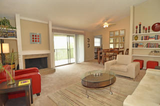 7630 Wood Hollow Dr, Austin TX  78731-2240 exterior