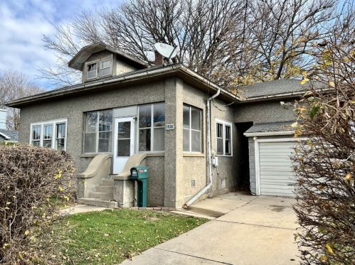 316 Chartres St, Rockwell, IL 61301-2009