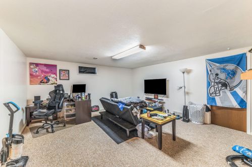 7581 12 St, Kalamazoo MI 49024-3892 exterior