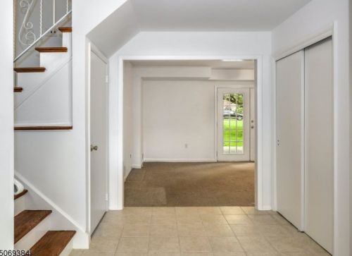 943 Cushing Pl, Plainfield, NJ 07062-2202