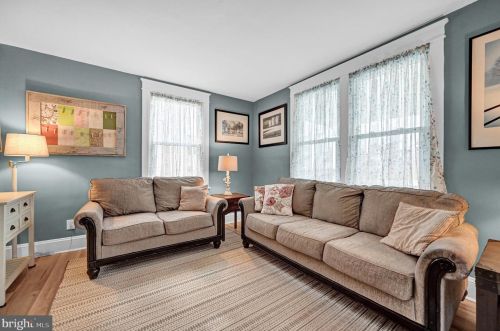 987 Baltimore St, Hanover PA  17331-4413 exterior