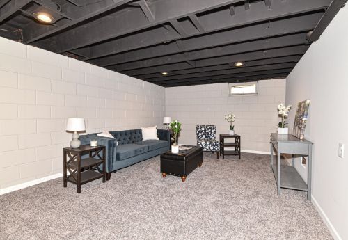 8912 Auer Ave, Milwaukee WI  53222-3624 exterior