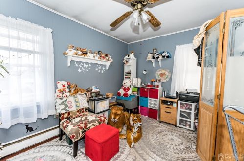 72 Lehigh Ave, Avenel NJ 07001-1840 exterior