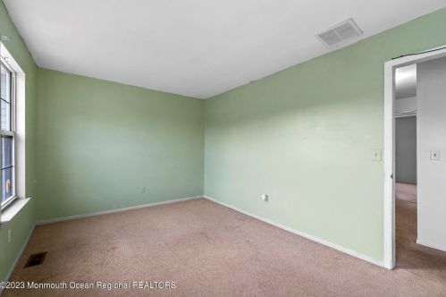 118 Joan Ct, Jackson Twp NJ 08527-2366 exterior