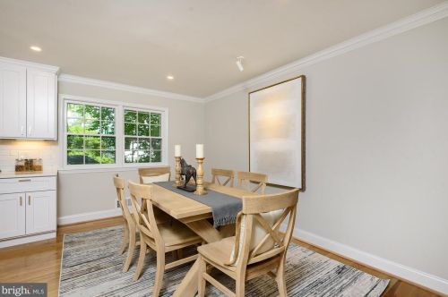 1209 Forestwood Dr, Mc Lean VA  22101-2603 exterior