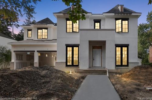 235 Chesterfield Ave, Bham MI 48009-1284 exterior