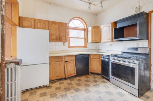 4755 Lotus Ave, Chicago IL 60641-4815 exterior