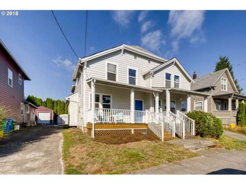 3911 Grand Ave, Portland OR  97211-3410 exterior