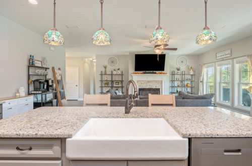 220 Hidden Lk Trl, Defuniak Springs FL 32433-3202 exterior