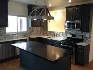 2800 Edwards Way, Pittsburgh PA  15203-2309 exterior