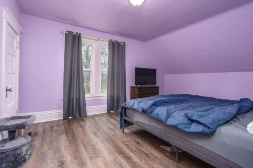 1203 Stockbridge Ave, Kalamazoo MI  49001-3901 exterior