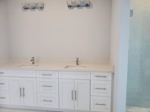 2394 45 Ave, Naples FL 34120-7547 exterior