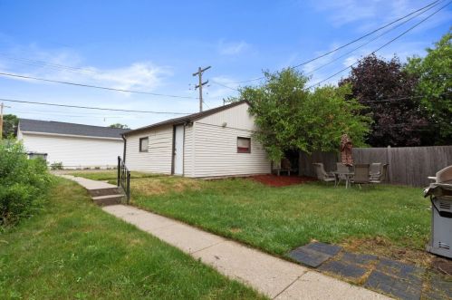 2917 38, Milwaukee WI 53210-2549 exterior