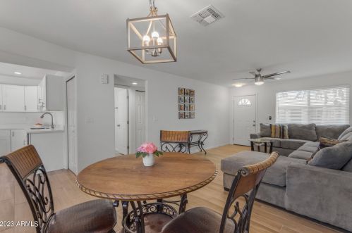 2528 22nd Dr, Phoenix, AZ 85009-1959