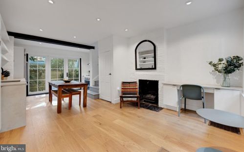 320 Iseminger St, Philadelphia PA  19107-5904 exterior