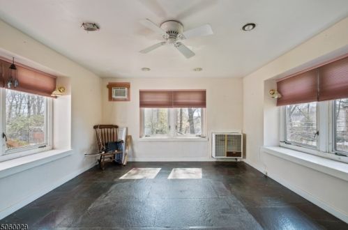 723 Eagle Rock Ave, Town Center, NJ 07052-2109