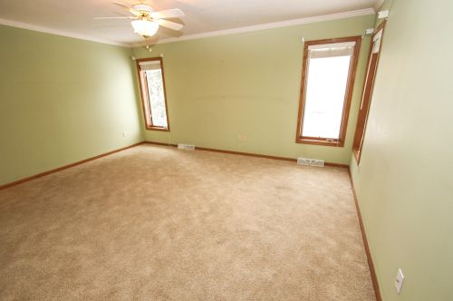 4517 Clayton Crst Ave, Milwaukee WI 53221-3732 exterior