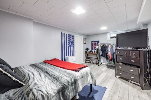 120 Patricia Cir, Springfield MA  01119-2227 exterior