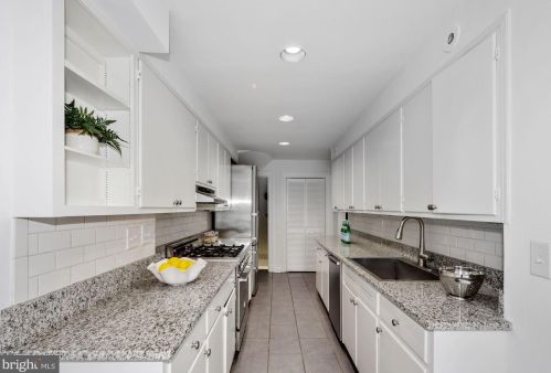 3212 Klingle Rd, Washington DC 20008-3404 exterior