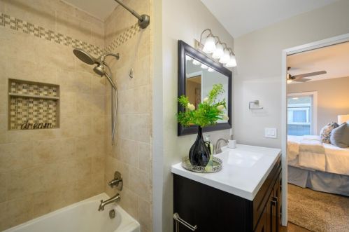 647 4 St, San Jose CA 95112-4946 exterior