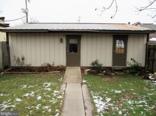 205 High St, Hanover PA  17331-2911 exterior