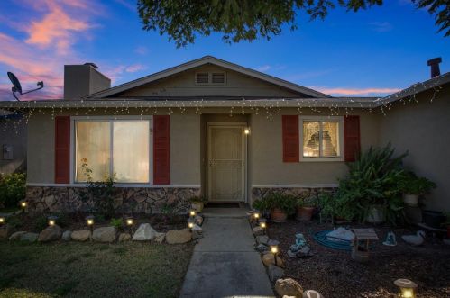 654 Birchwood Way, Turlock CA 95380-5952 exterior