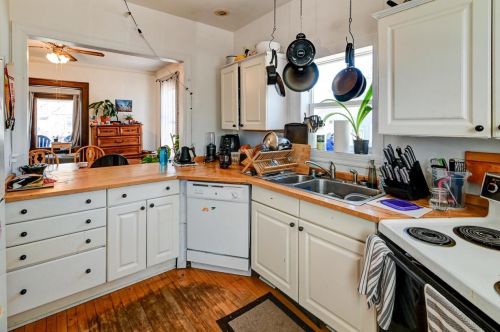 1029 Gorham St, Madison WI  53703-1607 exterior