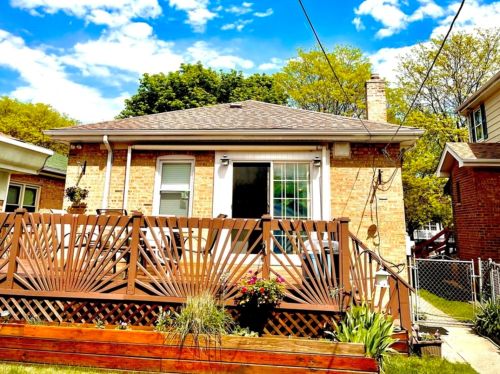 10030 Campbell Ave, Chicago IL 60655-1064 exterior