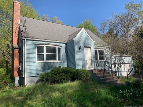 35 Loren Cir, Windsor, CT 06095-1012