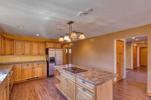 5647 Hagberg Rd, Duluth, MN 55811-1312