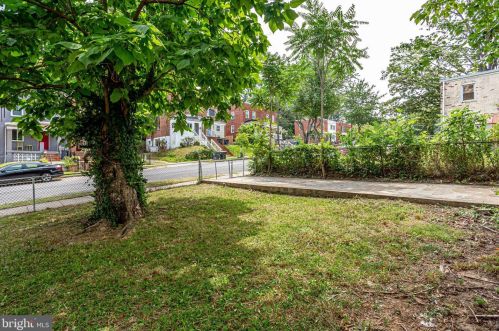 4431 Foote St, Washington DC  20019-4728 exterior