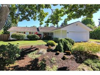 8825 Mayo St, Portland, OR 97223-6967