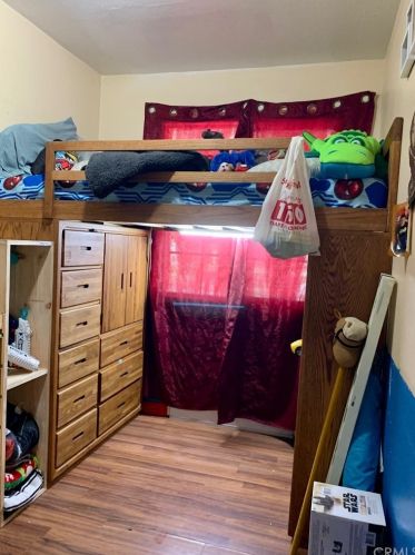 9611 Laurel St, Bellflower CA 90706-5614 exterior