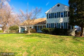 222 Apple Blossom Ct, Vienna VA  22181-5405 exterior