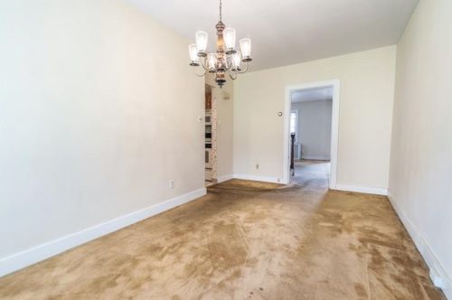 132 Mount Lebanon Blvd, Pittsburgh PA 15234-1243 exterior