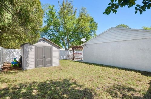 3901 Bay View Ave, Tampa FL 33611-1233 exterior