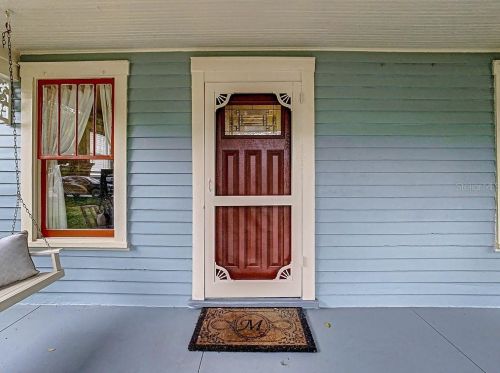 918 Shadowlawn Ave, Tampa FL 33603-2327 exterior