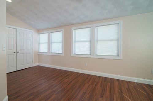 1883 Smith St, Providence RI 02908-1822 exterior