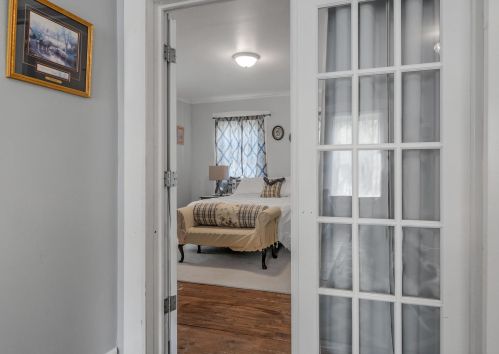 514 Kalamazoo St, Paw Paw MI 49079-1130 exterior