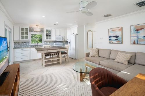 143 Mahogany Dr, Naples FL exterior