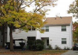 21 Wilson Cir, Newton, MA 02461-1111