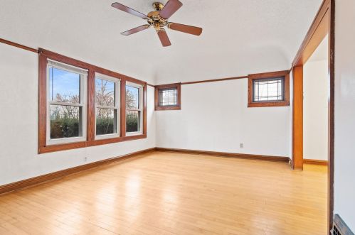 3253 Newhall St, Milwaukee WI 53211-3043 exterior