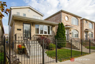 1338 32 St, Chicago IL  60608-6213 exterior