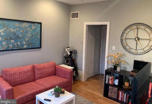 2115 Cumberland St, Philadelphia PA 19125-1718 exterior