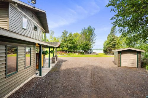 6649 Is Bch Dr, Duluth MN 55803-9379 exterior